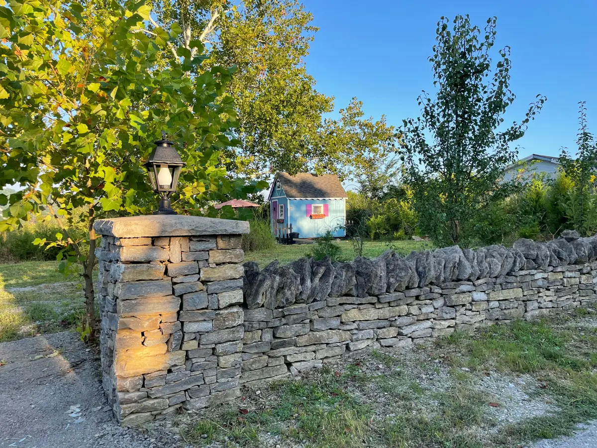 825-835 Glenns Creek Road, Frankfort, KY 40601 - #1