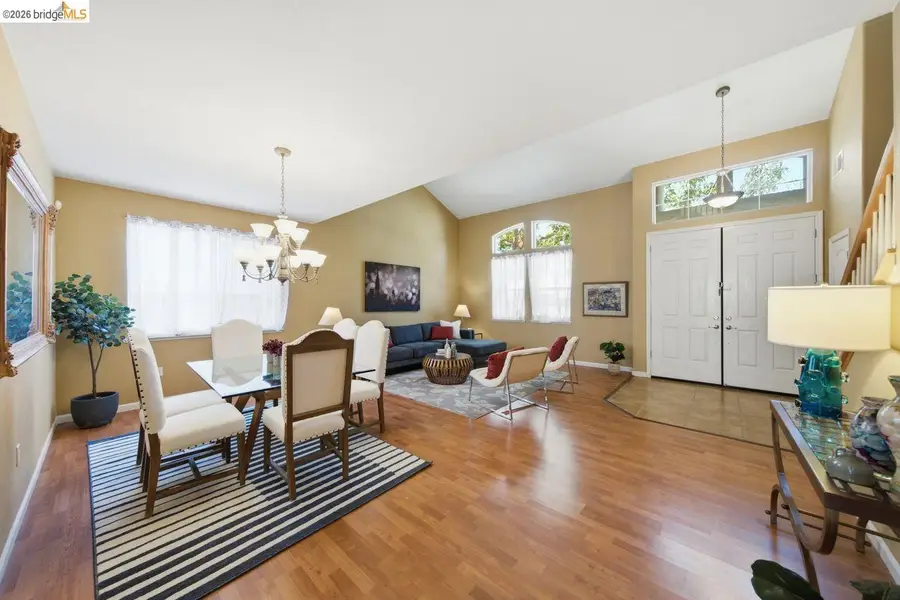 327 Hawk Ridge Dr, Richmond, CA 94806 - #3