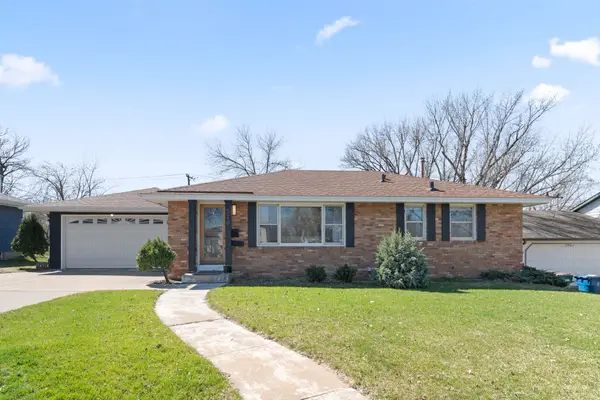 520 57th Avenue Ne, Fridley, MN 55432