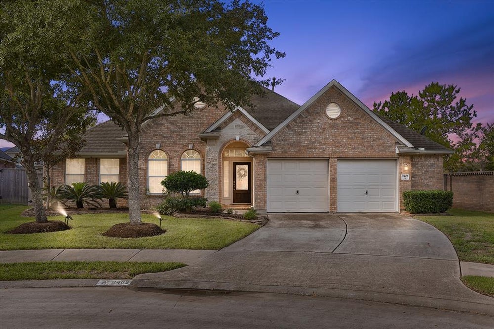 9402 Falls Lane, Humble, TX 77396 BHGRE