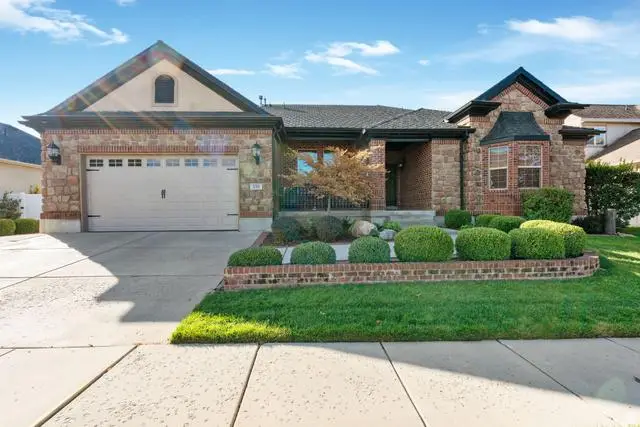 330 W Paradiso Ln, Centerville, UT 84014 - #1