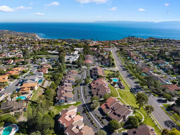 22 Seaview Dr S, Rolling Hills Estates, CA 90274