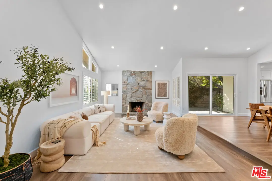 18931 Granada Circle, Porter Ranch, CA 91326 - Image #1