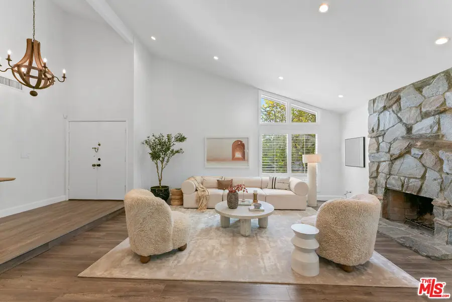 18931 Granada Circle, Porter Ranch, CA 91326 - Image #2