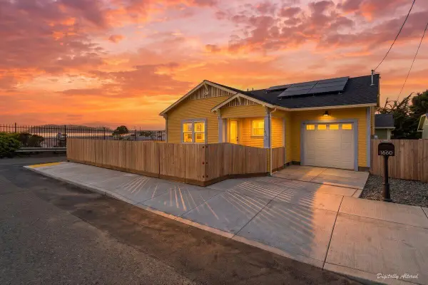 1660 Allard Avenue, Eureka, CA 95503