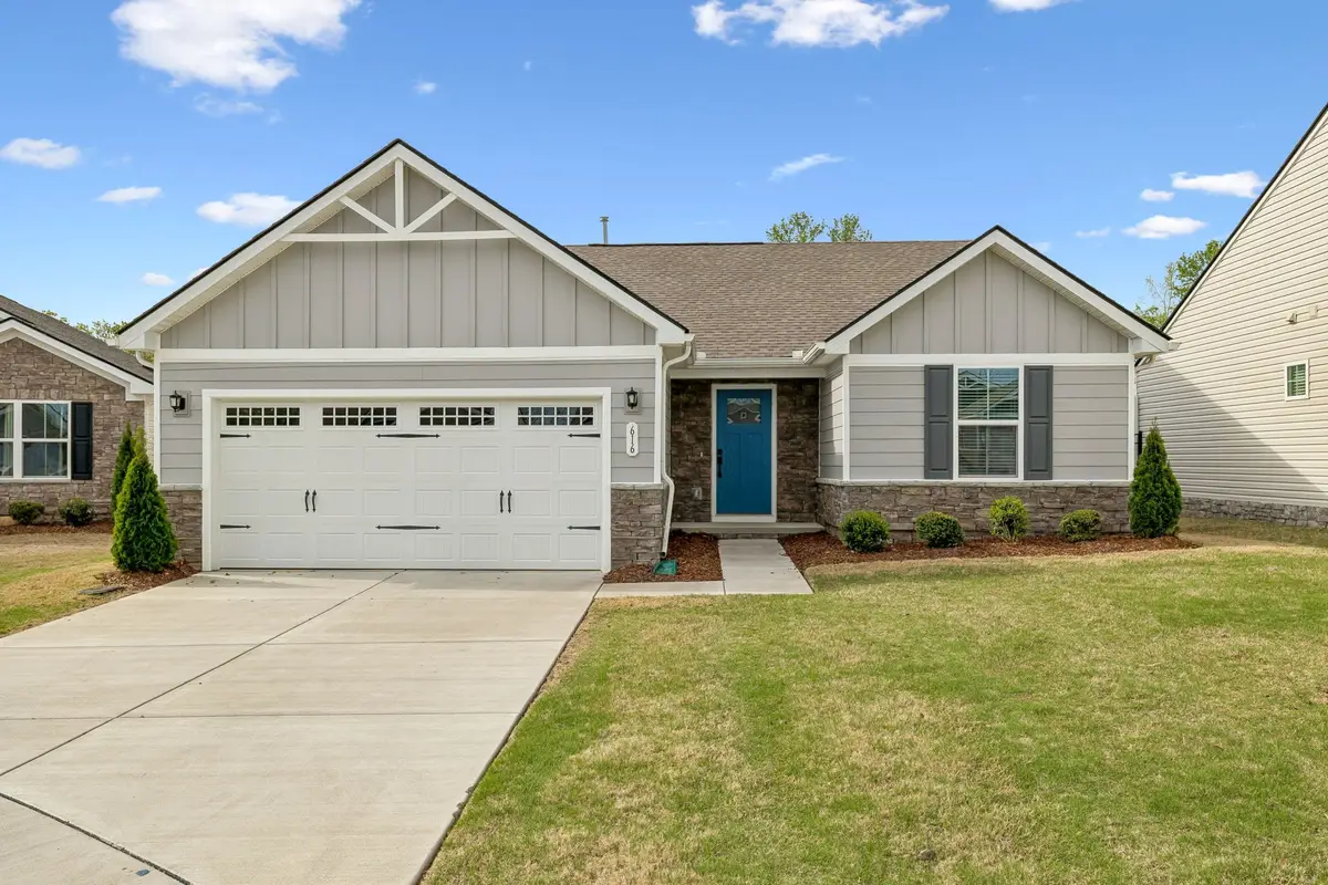 616 Streamview Dr, White House, TN 37188 - #1