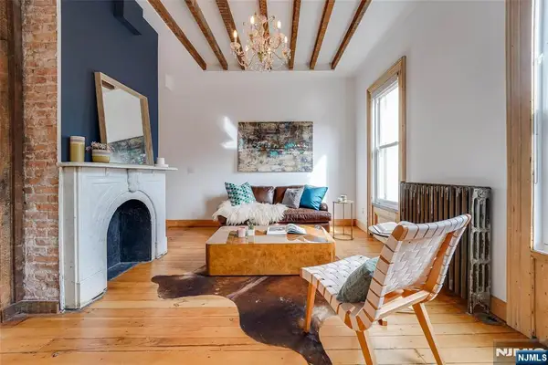 267 OGDEN AVE, JC, Heights, NJ 07307