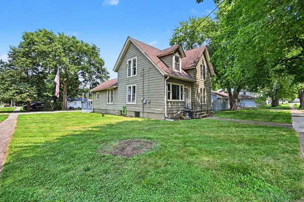 330 Pleasant Street, Sheridan, IL 60551