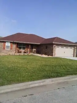 111 Ashton Avenue, Clever, MO 65631