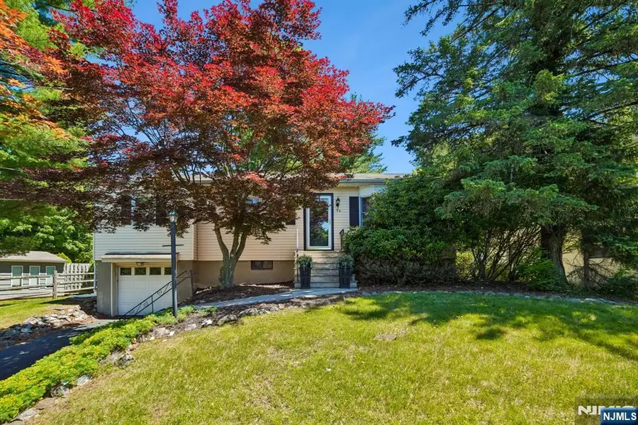 74 Minnehaha Blvd, Oakland, NJ 07436 - #2