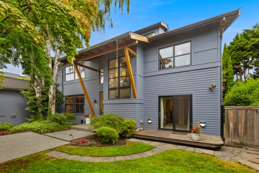 2223 39th Avenue E, Seattle, WA 98112 - #3