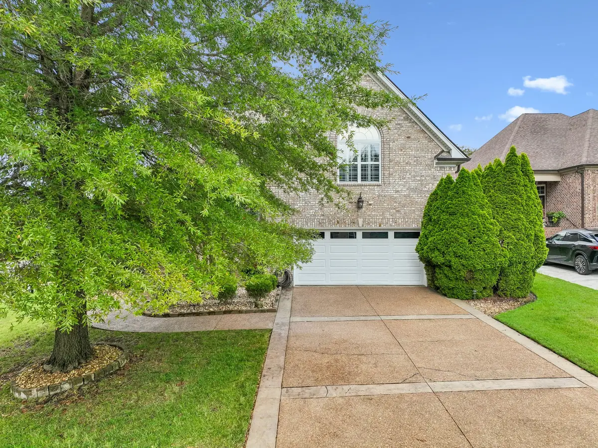 1027 Isaac Franklin Dr, Gallatin, TN 37066 - #1