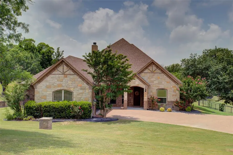 136 Meadow Arbor Drive, Weatherford, TX 76085 - Image #3