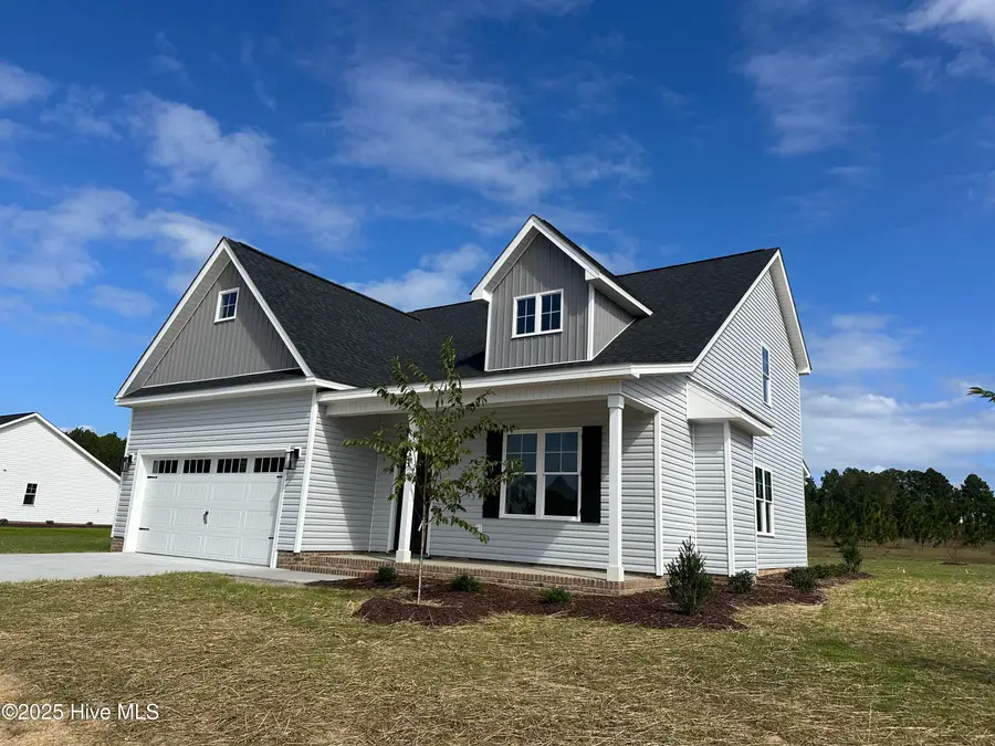 131 Spring Meadows Drive, Aberdeen, NC 28315 - Image #3