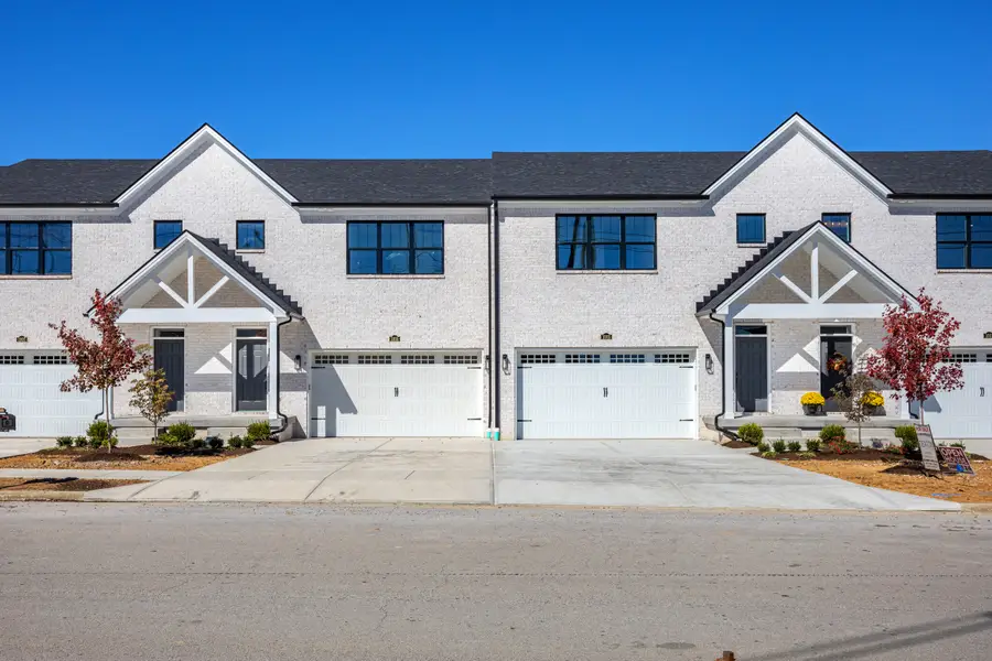 1009 Lauderdale Drive, Nicholasville, KY 40356 - #2