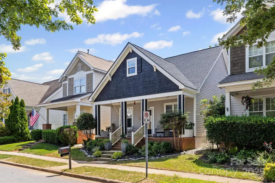 11247 Blue Cedar Lane, Charlotte, NC 28277 - Image #2