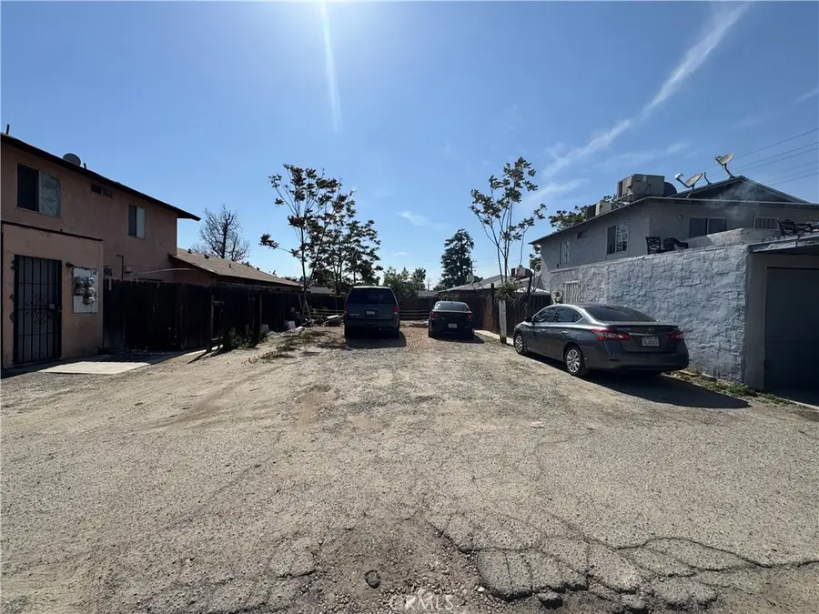651 W Devonshire Avenue, Hemet, CA 92543 - Image #3