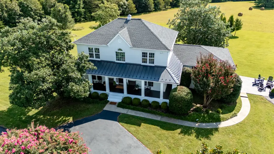 23 Lookaway Hills Dr, Afton, VA 22920 - #3