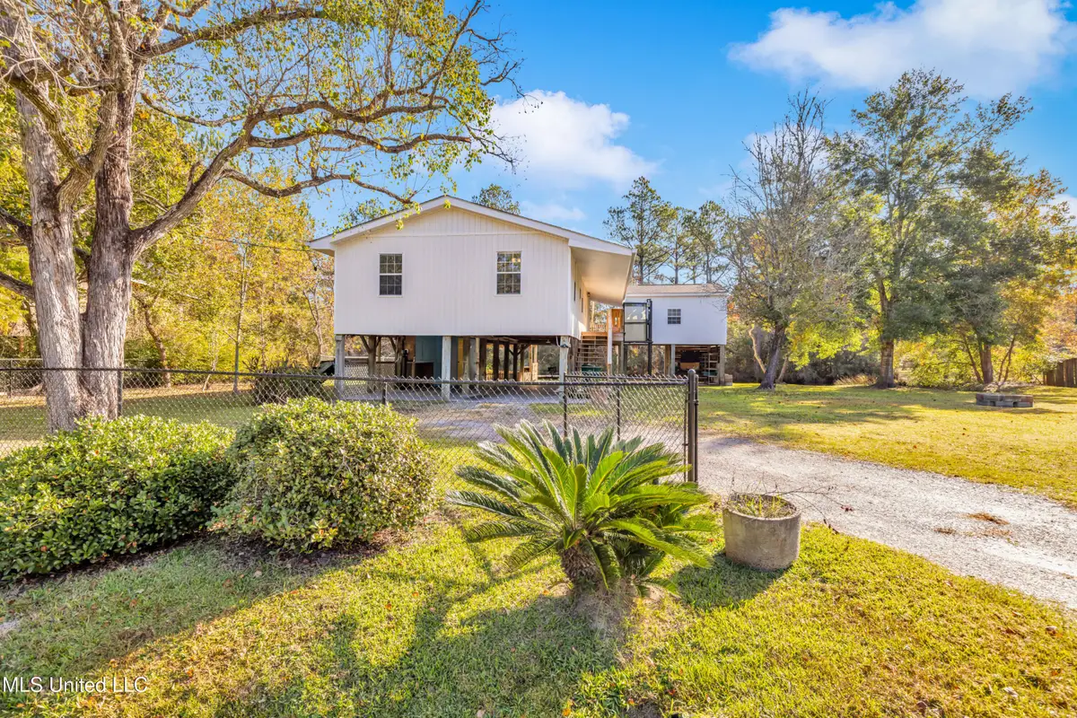 9110 Dove Street, Bay Saint Louis, MS 39520 - Image #1