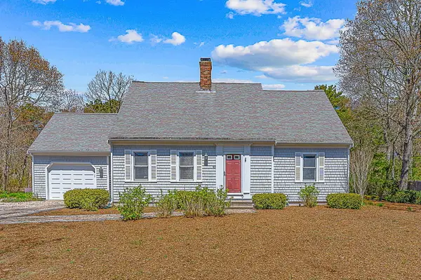43 Neshobe Road, Mashpee, MA 02649
