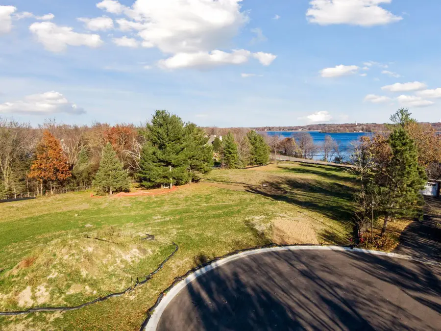 3941x White Oak Lane, Chanhassen, MN 55331 - #2