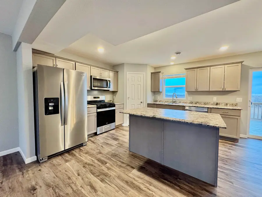 2613 NW Granite Drive, Minot, ND 58703 - #3