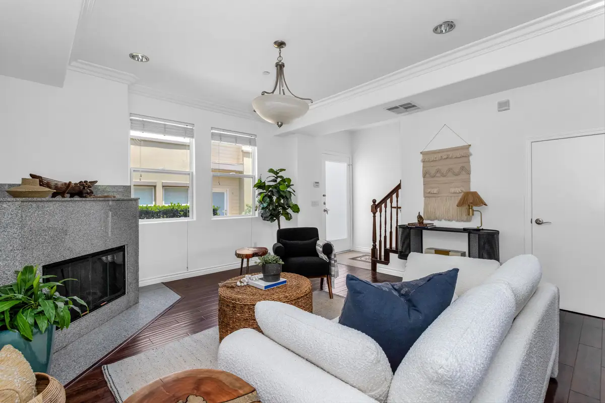 431 N Los Robles Avenue #2, Pasadena, CA 91101 - #1