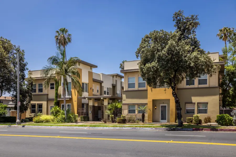 431 N Los Robles Avenue #2, Pasadena, CA 91101 - #3