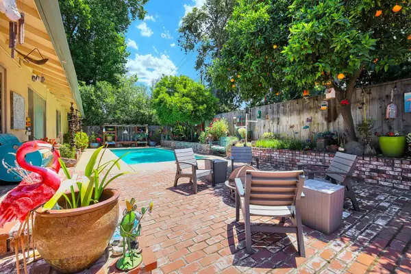 1213 Gary Way, Carmichael, CA 95608