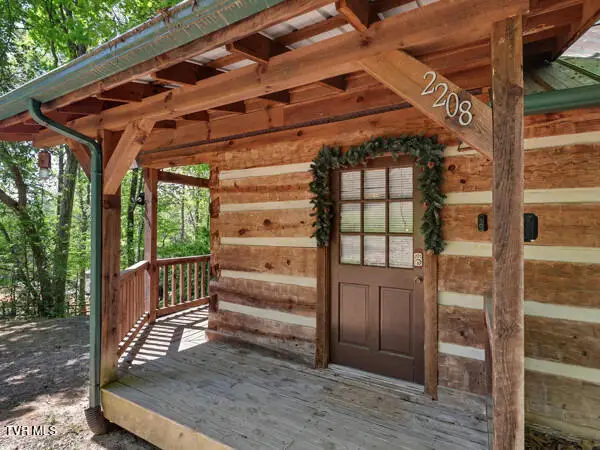 2208 Lake View Ln, Sevierville, TN 37876 - #3