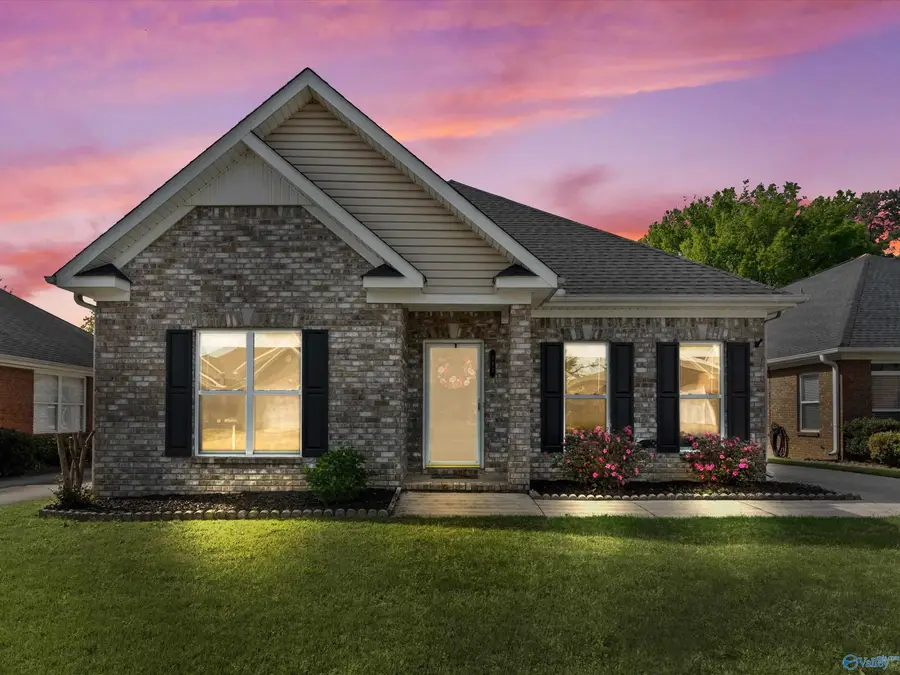 992 Tracey Lane, Decatur, AL 35601 - #2