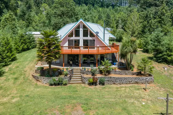 19864  Shangrila Ln, Alsea, OR 97324