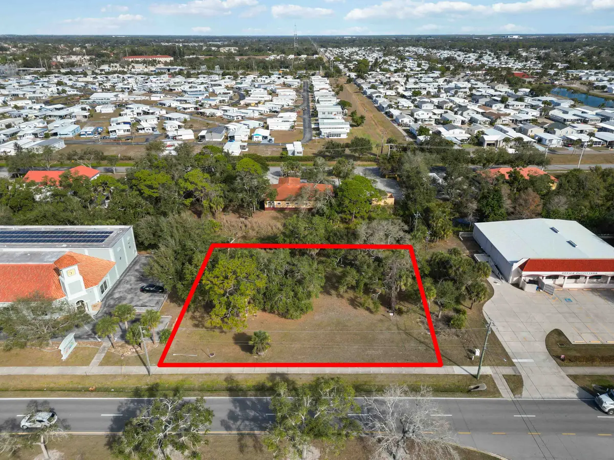 841 E Venice Avenue, Venice, FL 34285 - #1