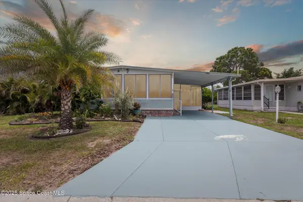 1002 Ginger Lane Nw, Barefoot Bay, FL 32976