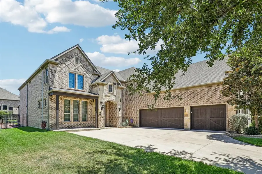 1123 Blue Lake Boulevard, Arlington, TX 76005 - #2