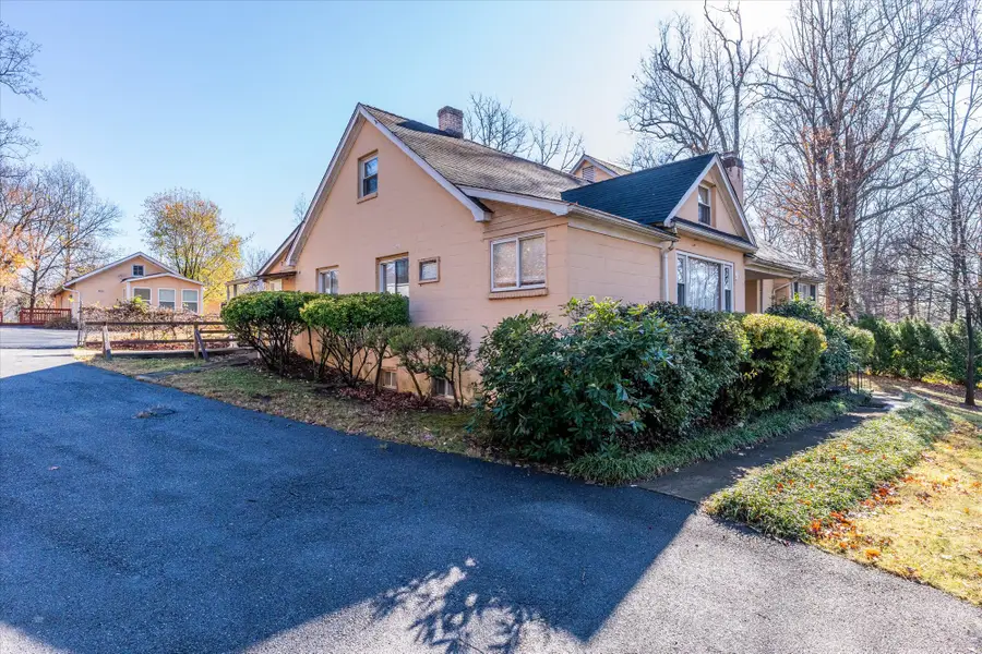 989 & 991 Crozet Ave, Crozet, VA 22932 - Image #3