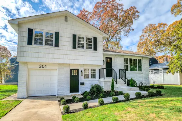 301 Bliss Ave, Somers Point, NJ 08244-2203