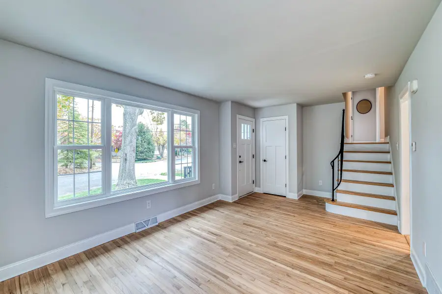 301 Bliss Ave, Somers Point, NJ 08244-2203 - Image #3