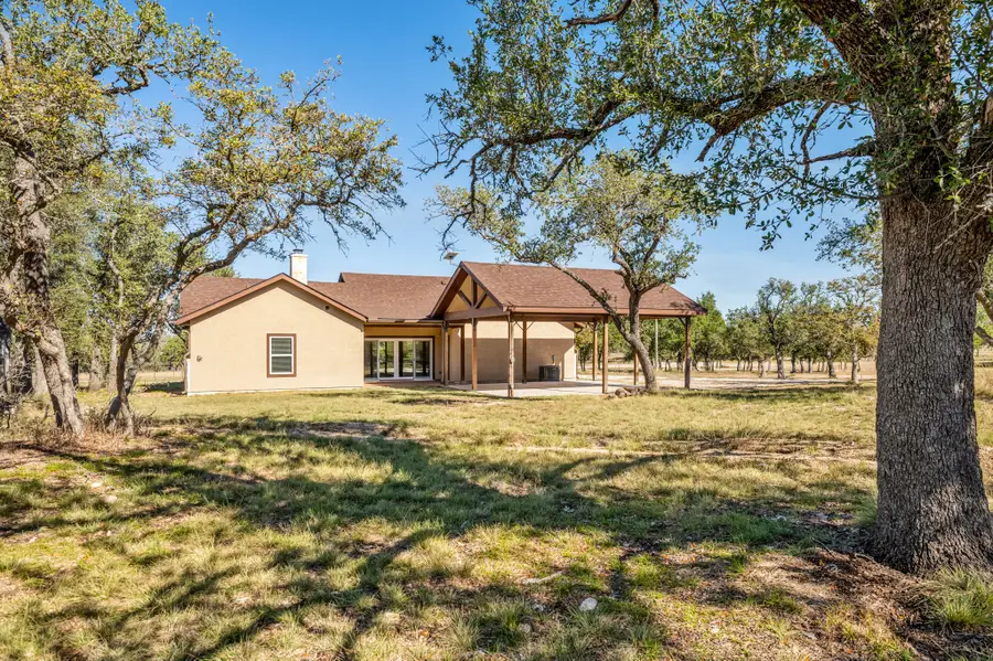 190 Nott Branch Rd, Harper, TX 78631 - Image #3