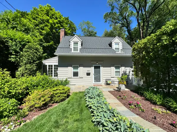 23 Chadwick Road, White Plains, NY 10604