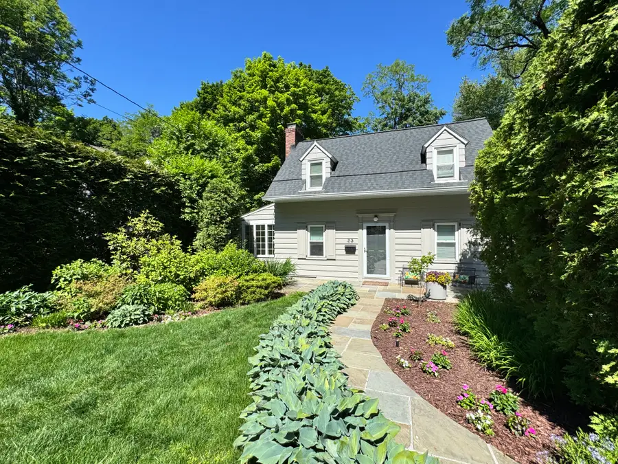 23 Chadwick Road, White Plains, NY 10604 - #2