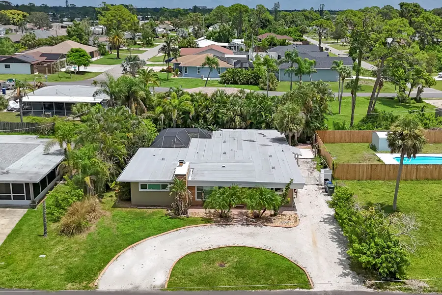 4919 Lemon Bay Drive, Venice, FL 34293 - #2