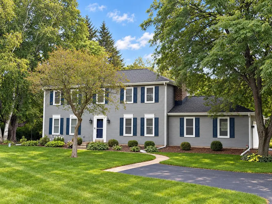 1626 Devonshire Dr, Cedarburg, WI 53012 - #3