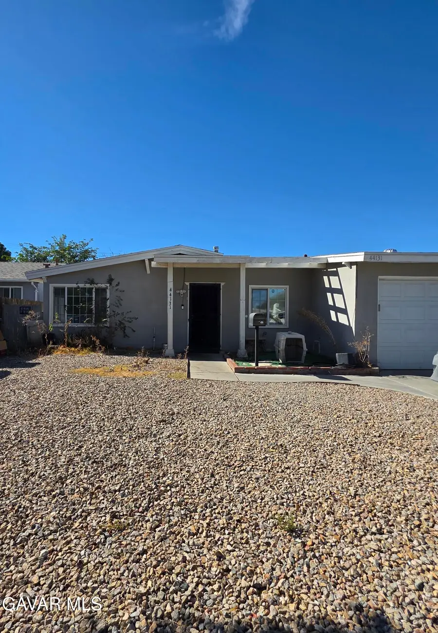 44131 Elm, Lancaster, CA 93534 - Image #2