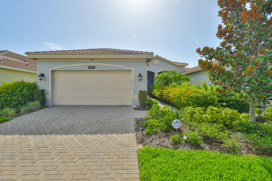 4905 Avila Lakes Drive, Wimauma, FL 33598 - Image #2