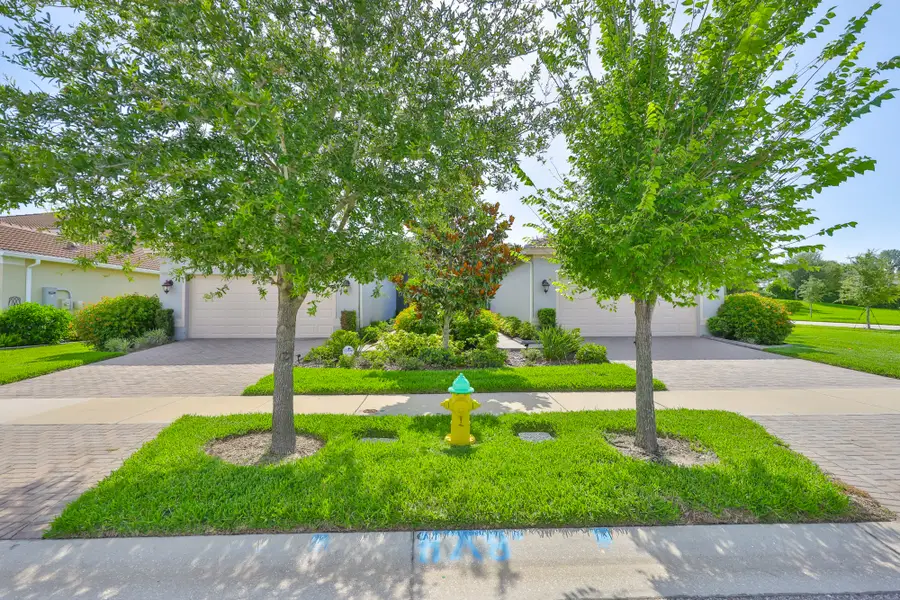 4905 Avila Lakes Drive, Wimauma, FL 33598 - Image #3