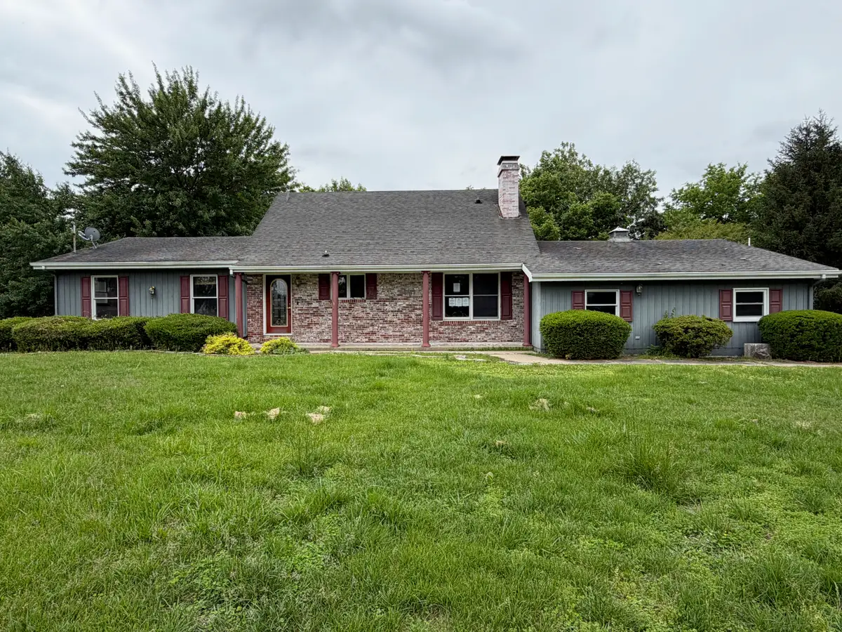 29 Homestead Drive, Newton, IL 62448 - #1