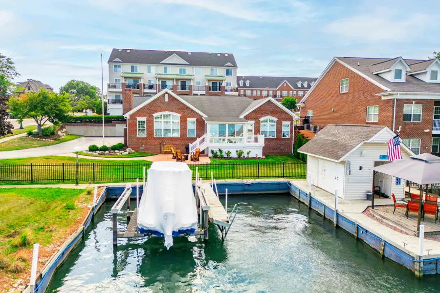 80 West Road, Trenton, MI 48183 - #2