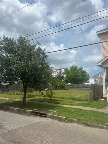 4147 Cleveland Avenue, New Orleans, LA 70119