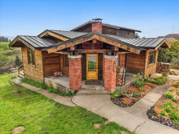 386 Loleta Drive, Loleta, CA 95551